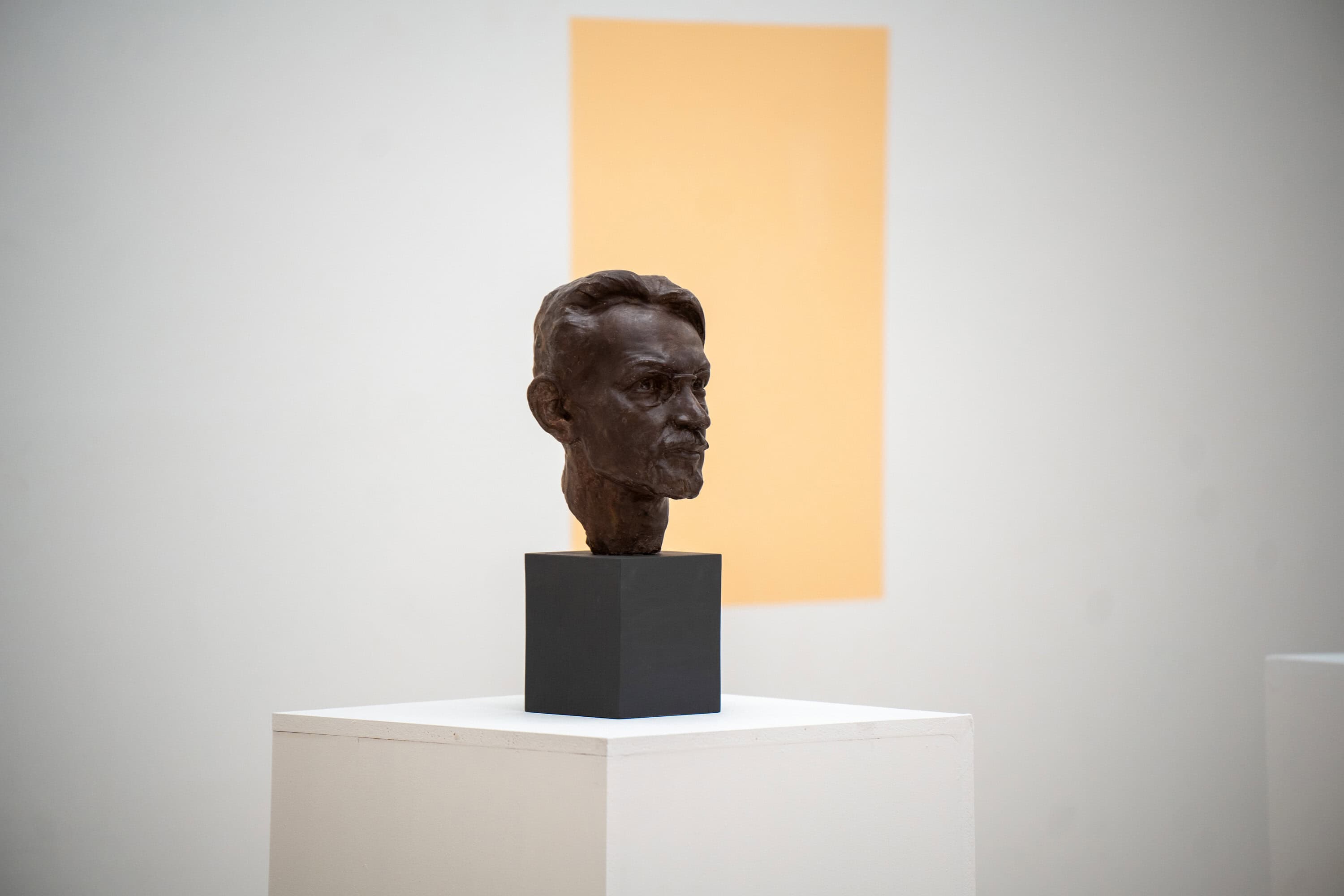 V Mali galeriji Banke Slovenije predstavitev javne plastike Franca Bernekerja