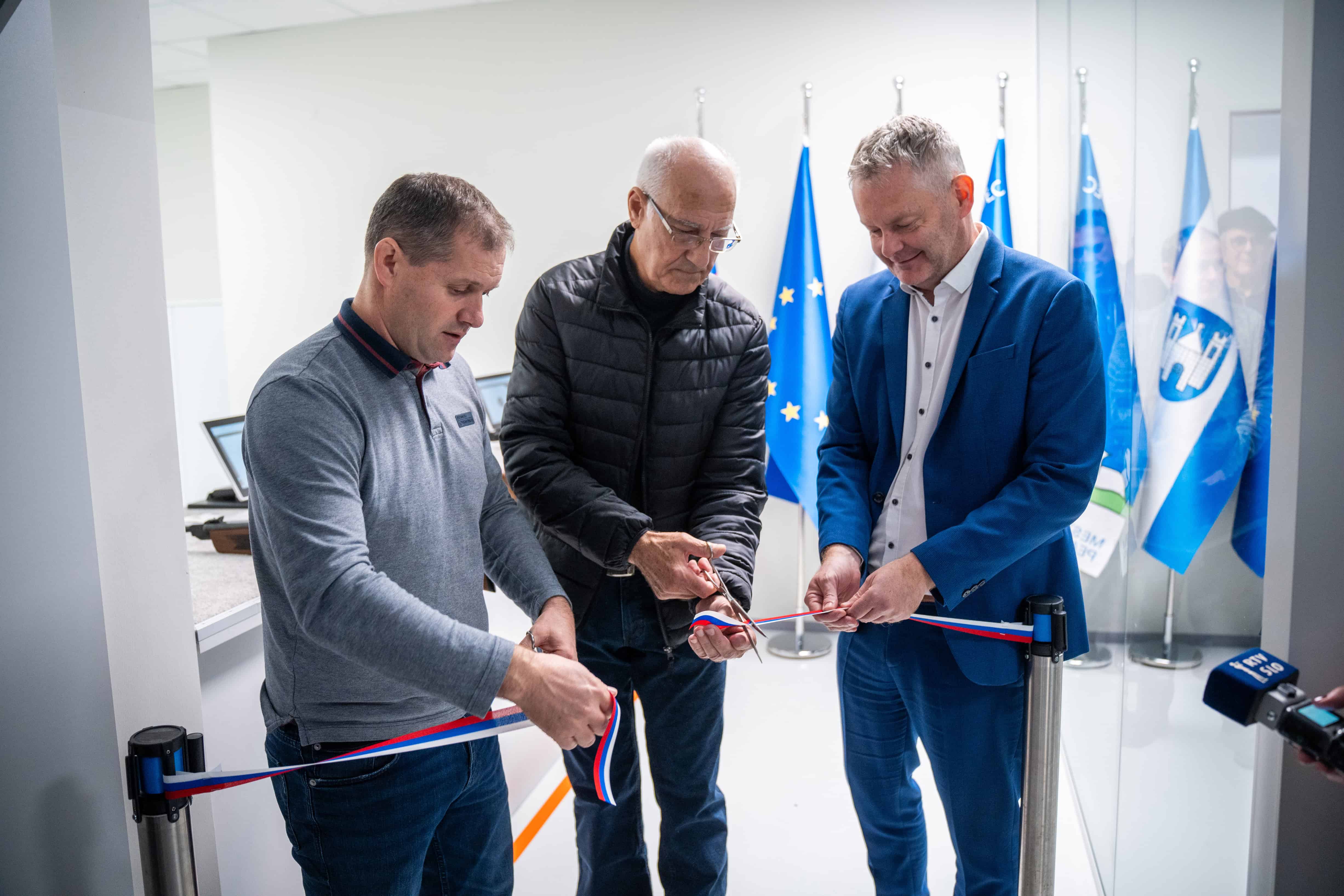 FOTO IN VIDEO: V Slovenj Gradcu odprli novo, sodobno športno strelišče