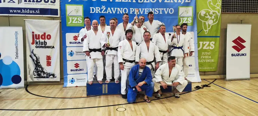 FOTO: Veterani koroških judo klubov blesteli na državnem prvenstvu