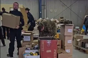 Policisti in vojaki za družine v stiski zbrali več kot 10 ton hrane in higienskih izdelkov