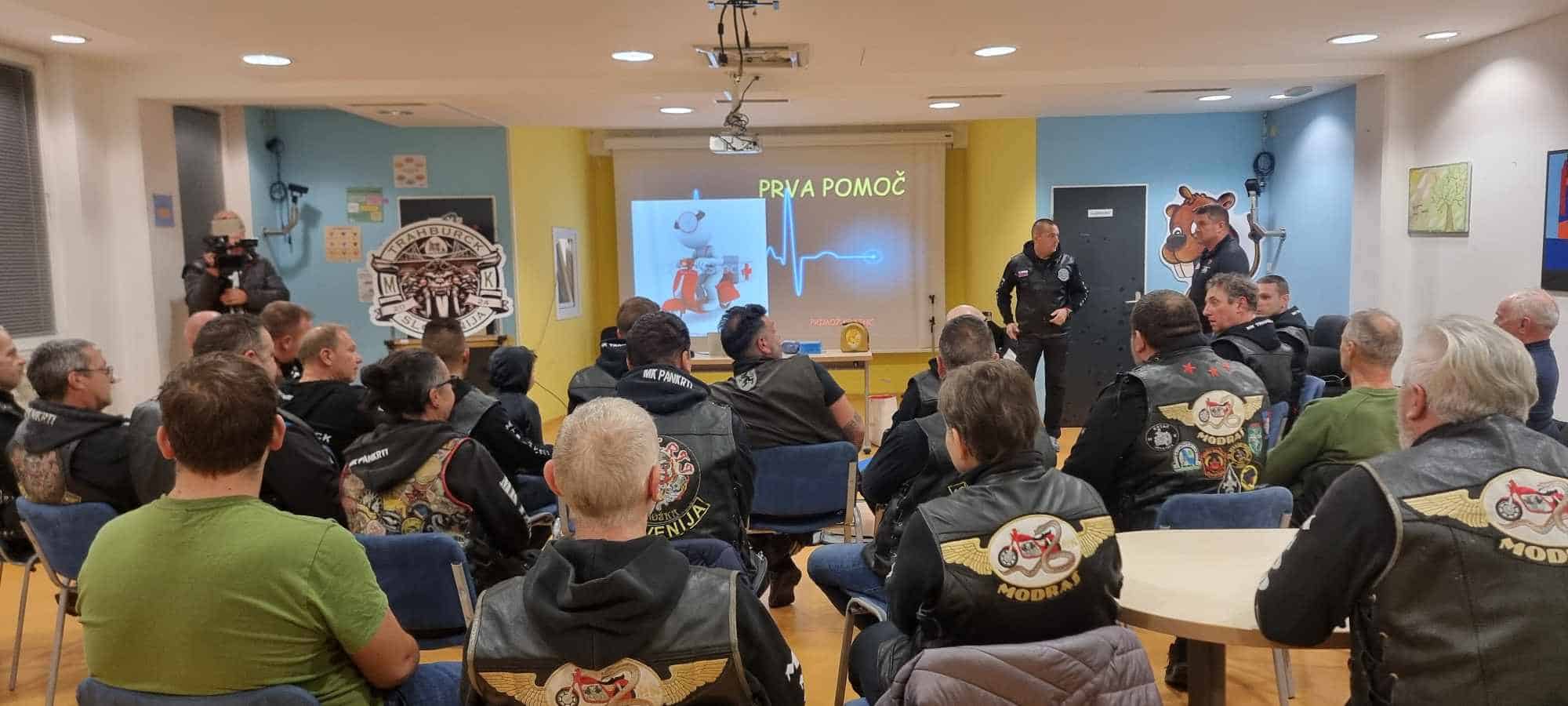 V Dravogradu uspešno izvedli predavanje o prvi pomoči za koroške moto klube (FOTO)