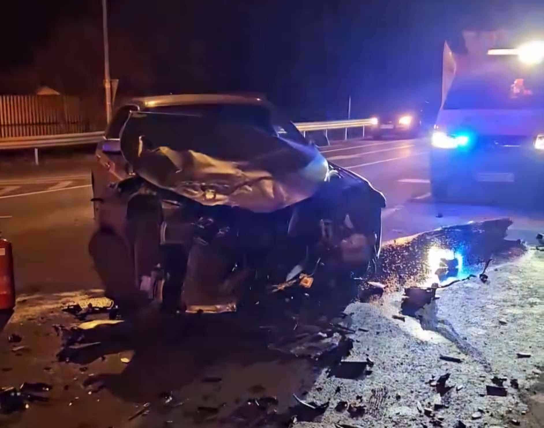 V prometni nesreči na relaciji Slovenj Gradec - Mislinja ena oseba poškodovana