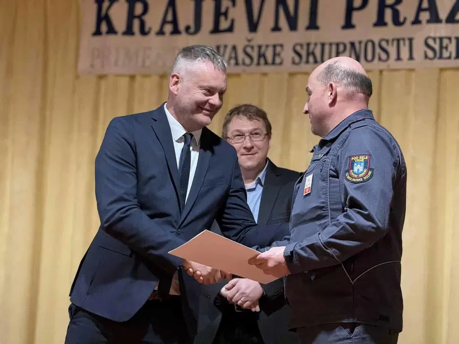 FOTO: Občani VS Sele-Vrhe danes praznovali praznik vaške skupnosti