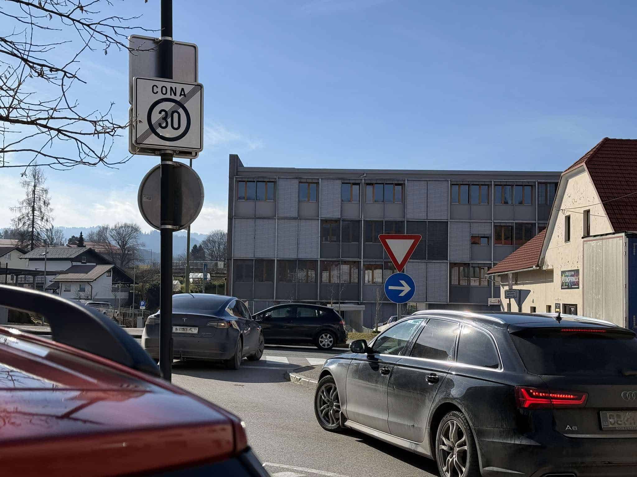 V Slovenj Gradcu zaradi povečanega prometa sprememba prometnega režima