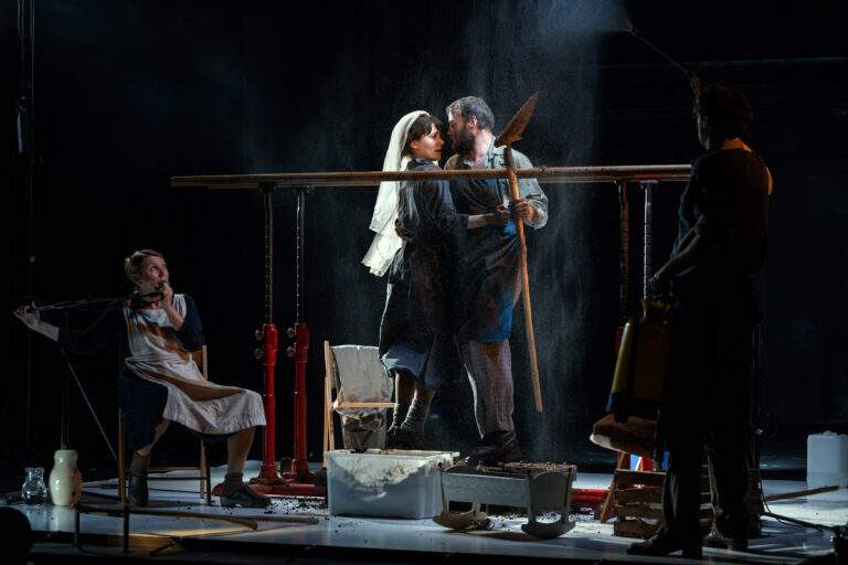 Boj na požiralniku boste bili danes v Narodnem domu Mežica