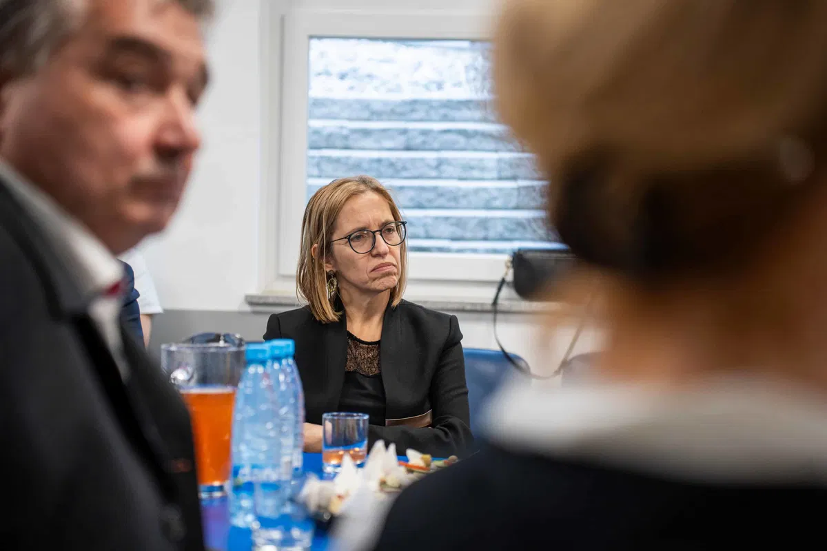 Vlada spreminja način financiranja bolnišničnih obravnav