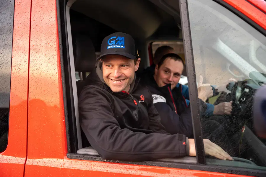 VIDEO in FOTO: Tonija Mulca na domačem Legnu pričakala velika množica podpornikov