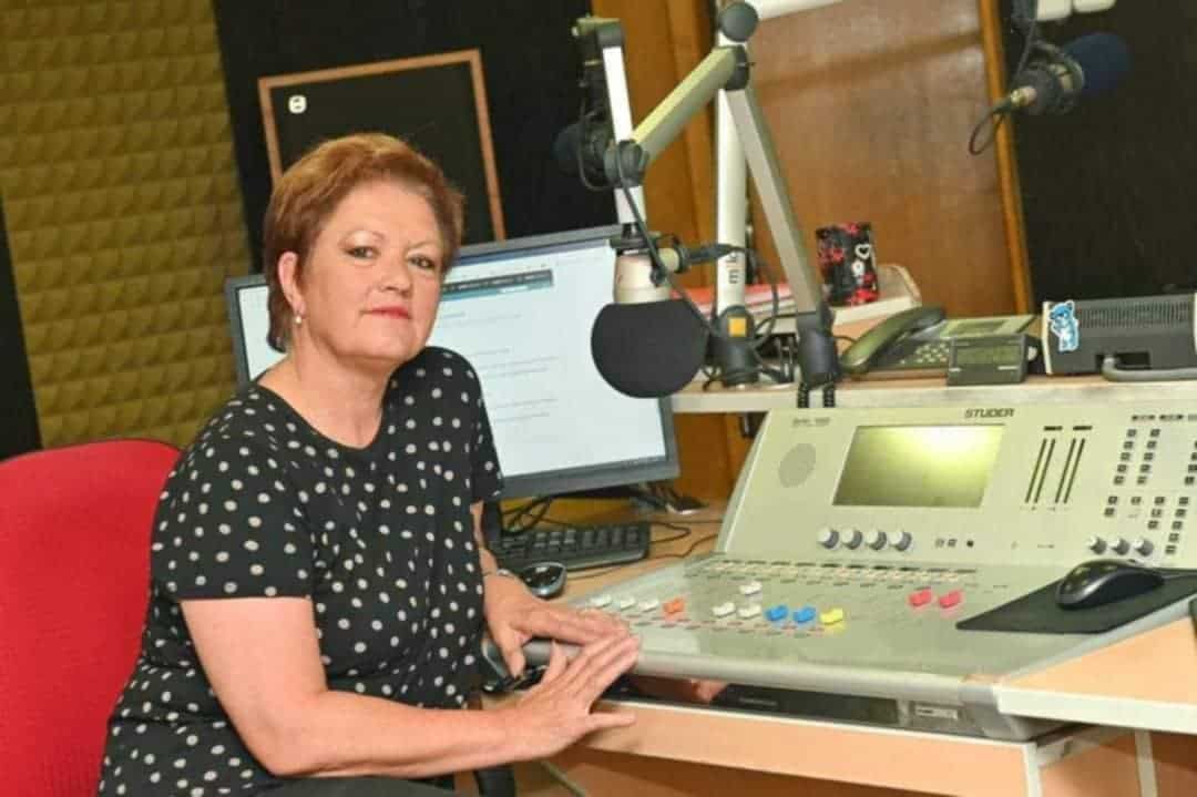 Irena Fasvald odhaja v pokoj: 34 let srčnega ustvarjanja na valovih Koroškega radia