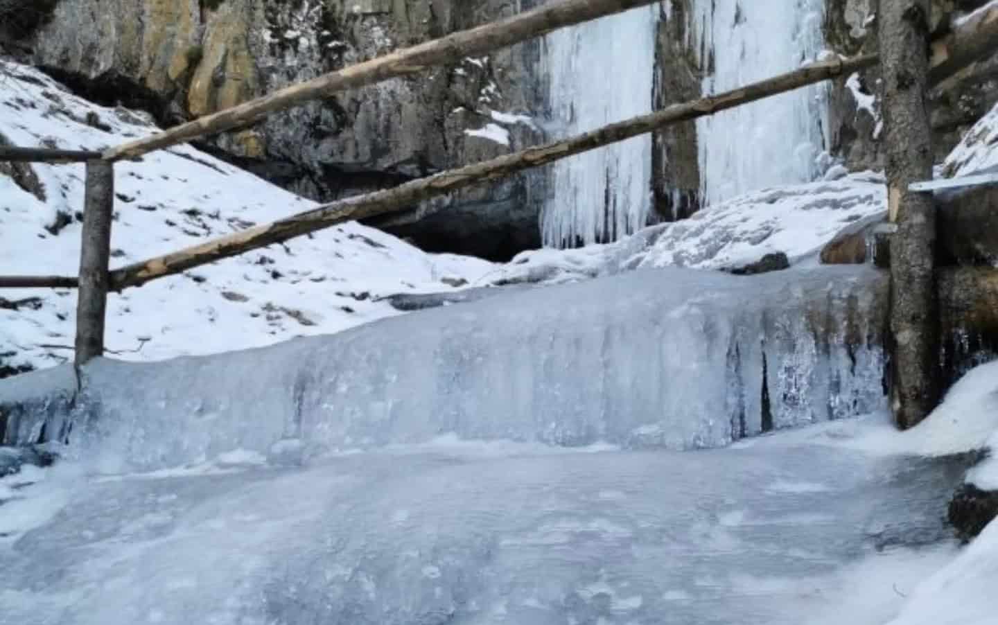 Obvestilo: Zaprti planinski poti Bukovnik–Grohot in del poti na Peco (Mežica–Štenge)