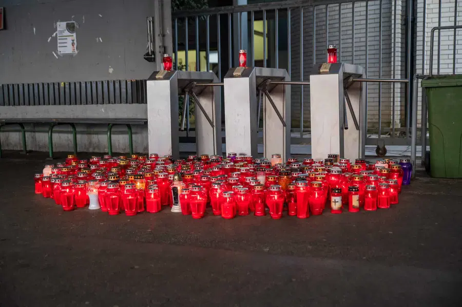 Vlada razglasila dan žalovanja v spomin na žrtve tragične nesreče v Premogovniku Velenje