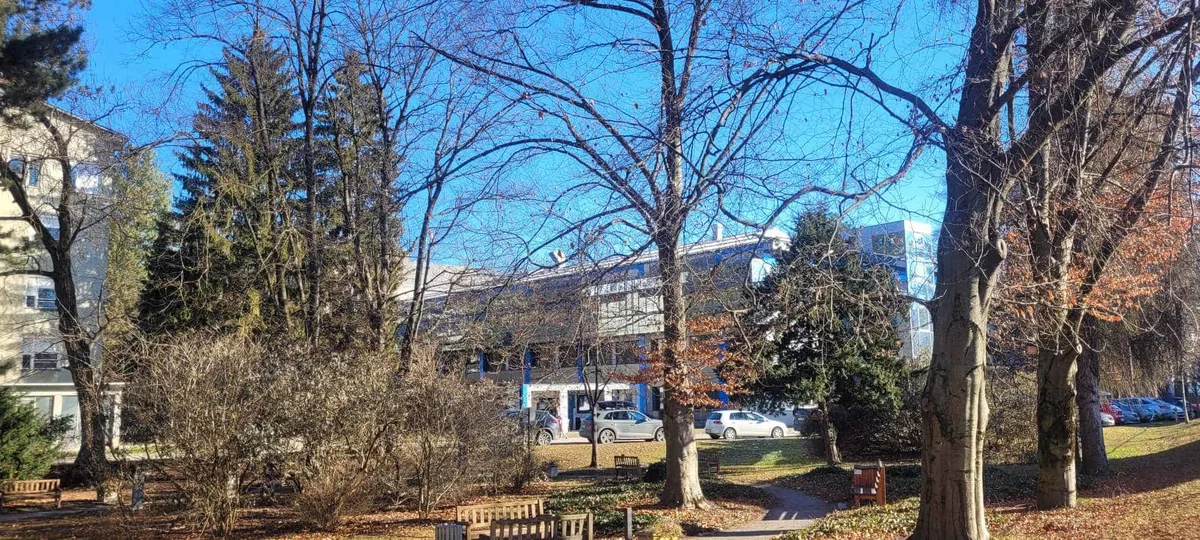 V Slovenjgraški bolnišnici prepovedani obiski