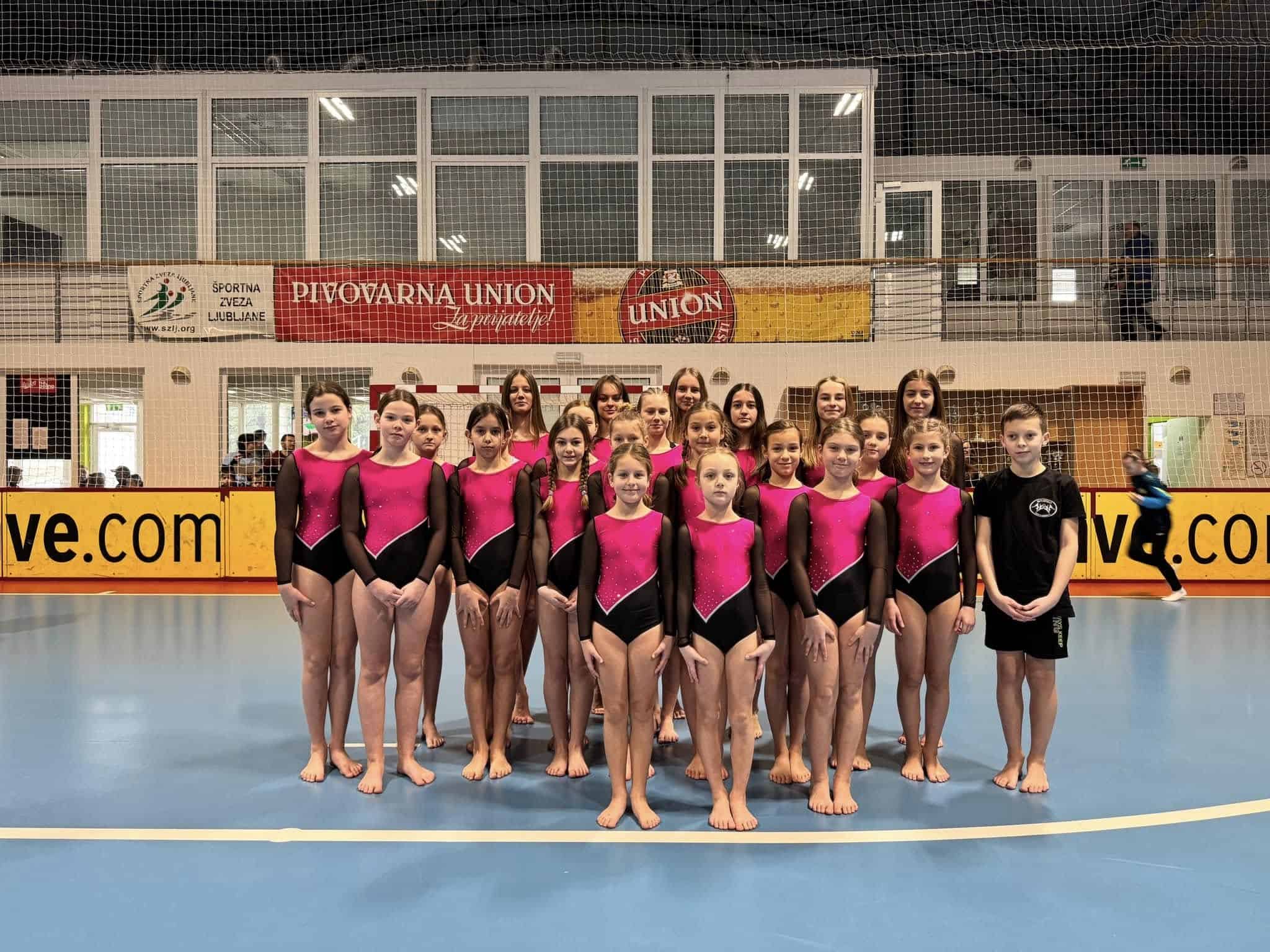 FOTO: Gimnastičarke ŠD Partizana Ravne osvojile naslov državnih prvakinj v skokih