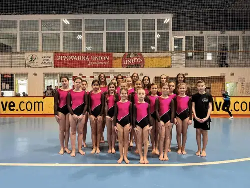 FOTO: Gimnastičarke ŠD Partizana Ravne osvojile naslov državnih prvakinj v skokih
