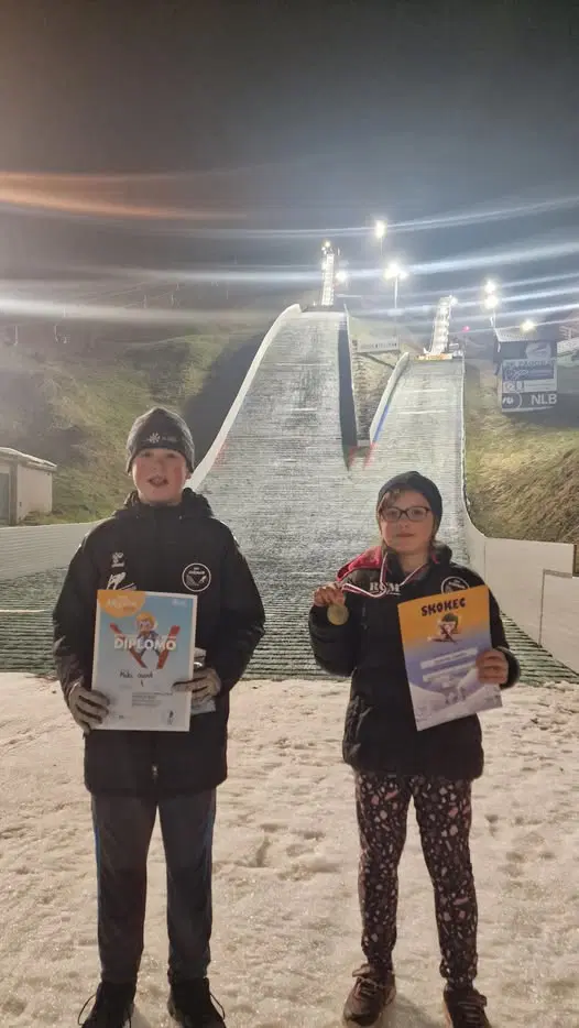 Smučarski skakalci kluba Fužinar uspešno nastopili v Kisovcu