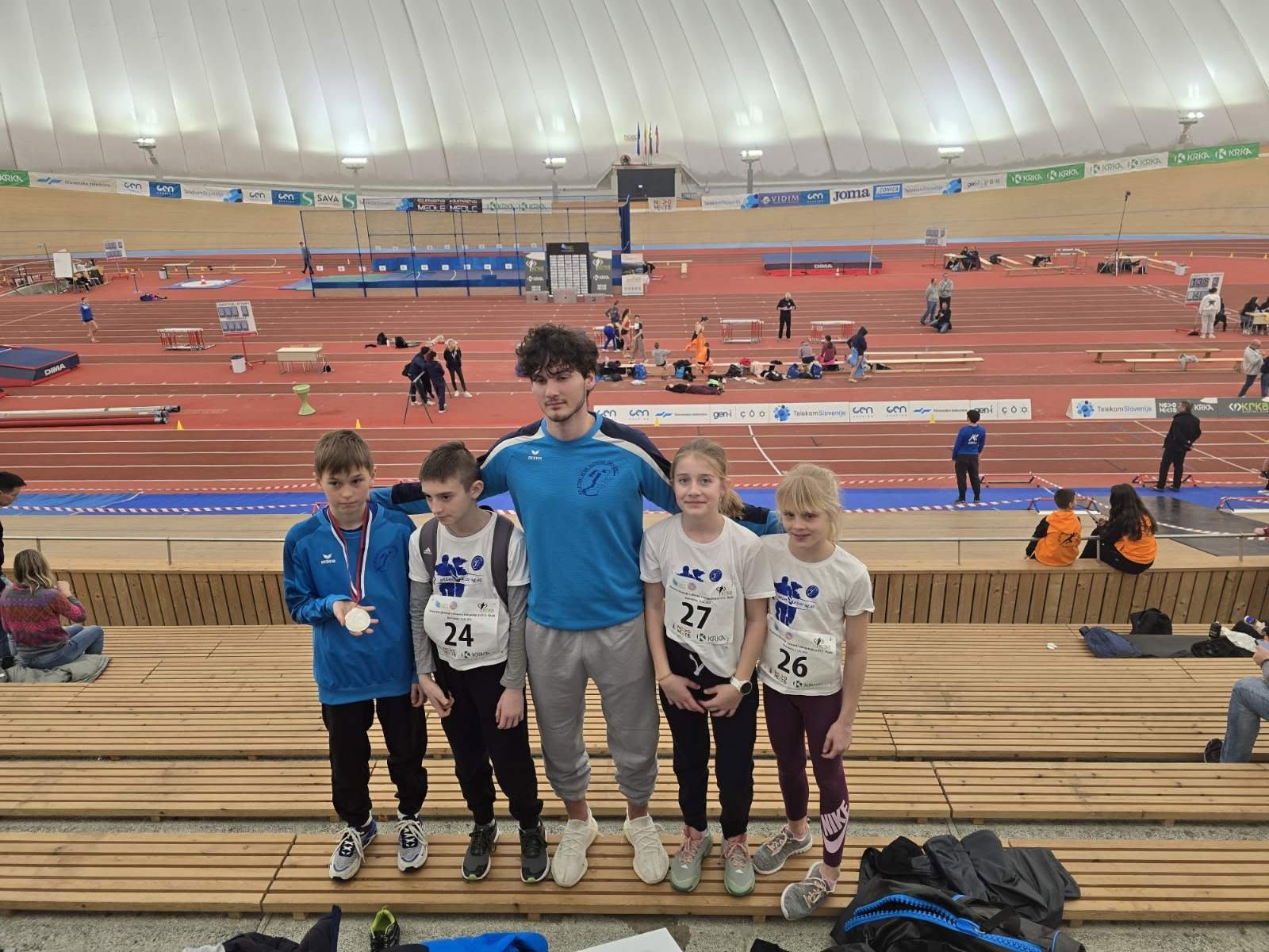 Mladi člani in članice AK Slovenj Gradec uspešni v mnogoboju