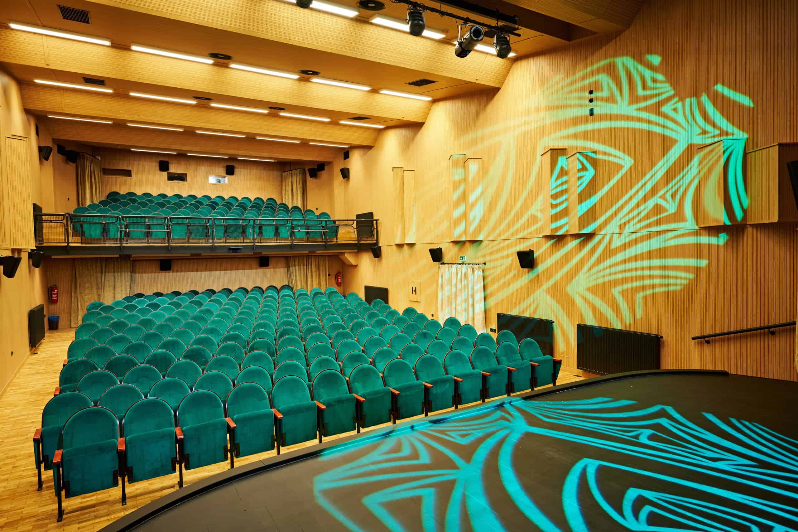 April v Kulturnem domu Slovenj Gradec v znamenju filma in glasbe