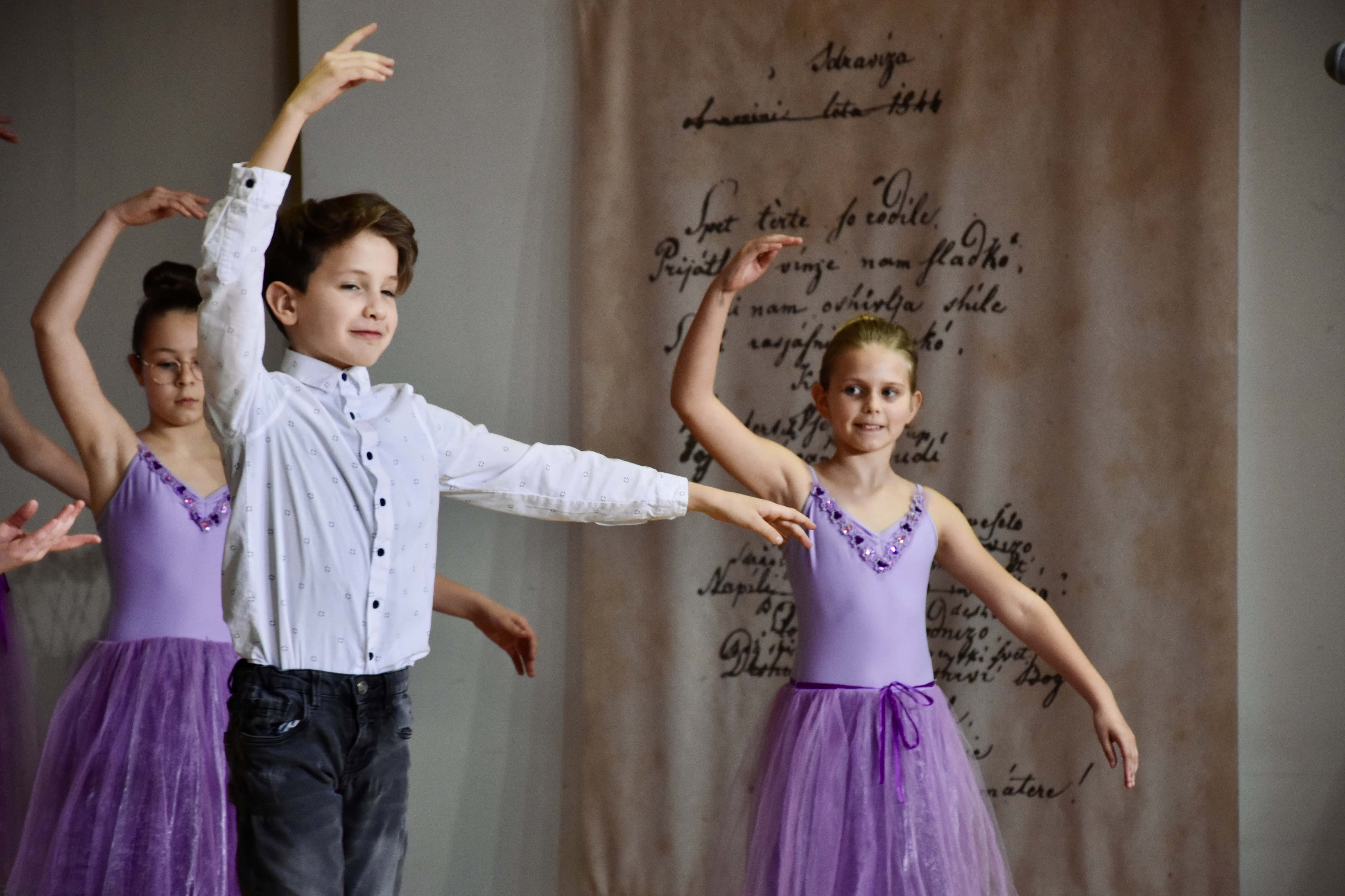 VIDEO in FOTO: V Mislinji so današnji kulturni praznik obeležili s prireditvijo Kult-urca 2025