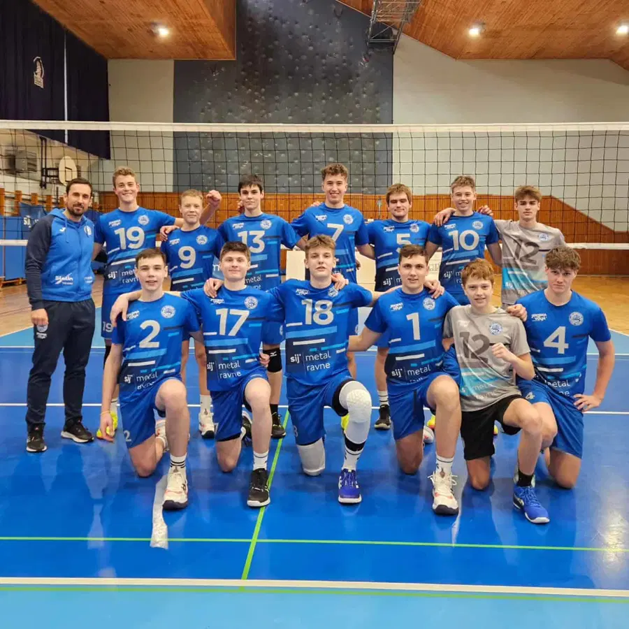 Za odbojkarji OK Fužinarja vikend polovičnega uspeha