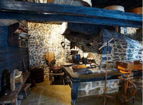 Ob Kulturnem prazniku vas vabijo na obisk razstav na Ravnah ter v Slovenj Gradec