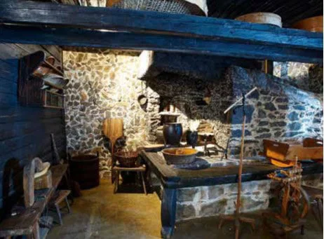 Ob Kulturnem prazniku vas vabijo na obisk razstav na Ravnah ter v Slovenj Gradec