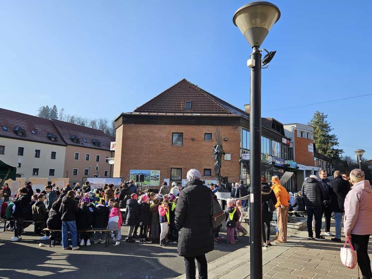 Na Ravnah s pestrim programom proslavili Prešernov dan