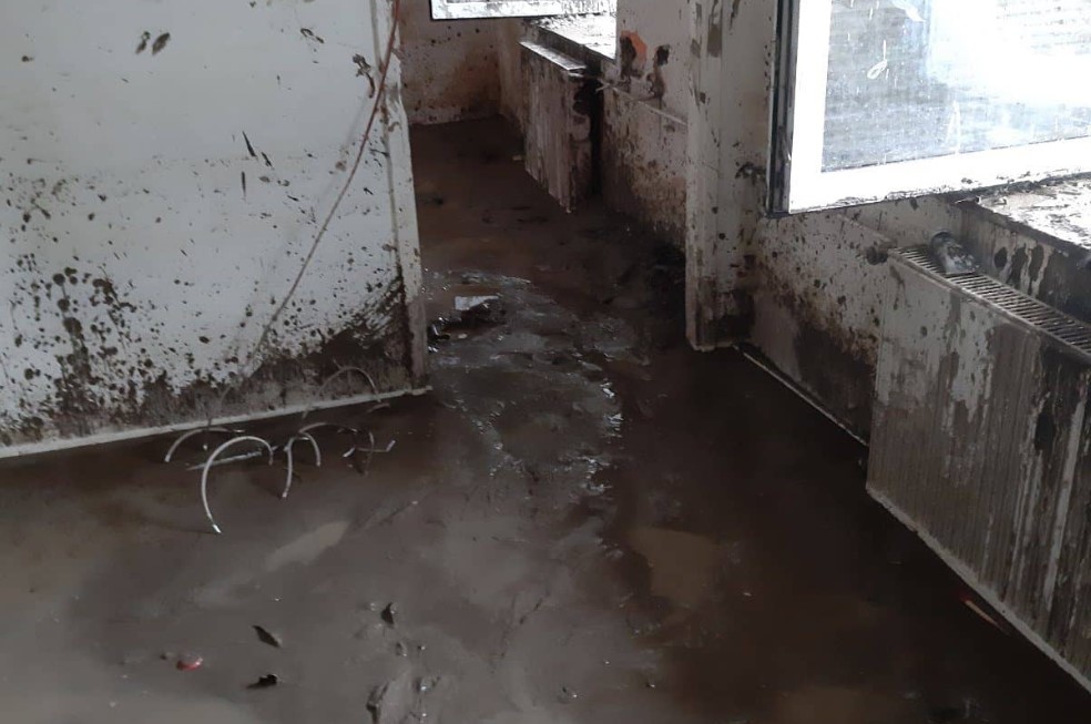 Poziv k vrnitvi materialno tehničnih sredstev dobljenih med poplavo avgusta 2023