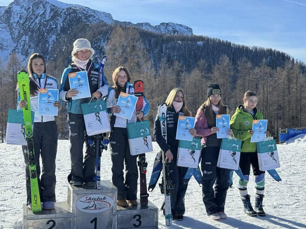 Mladi smučarski upi iz SK Črna blesteli na tekmi na Peci (FOTO)
