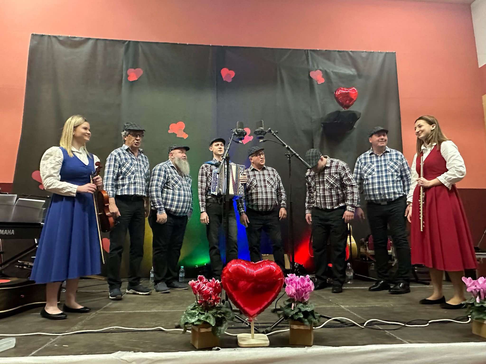 Preživite romantično valentinovo z Vaškimi pobi z Nušo in Zalo