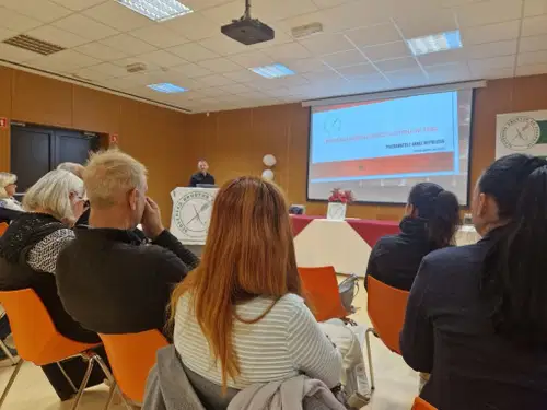 FOTO: V Slovenj Gradcu potekala redna letna skupščina SDC za Koroško in predavanje Janeza Repoluska