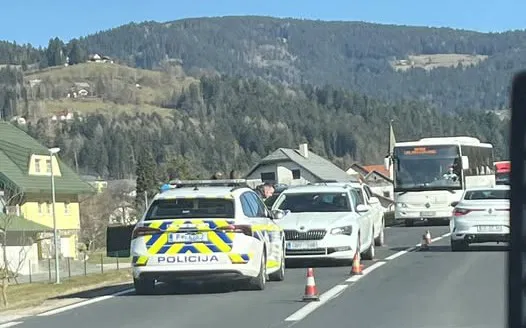 Previdno: Prometna nesreča malo pred Mislinjo