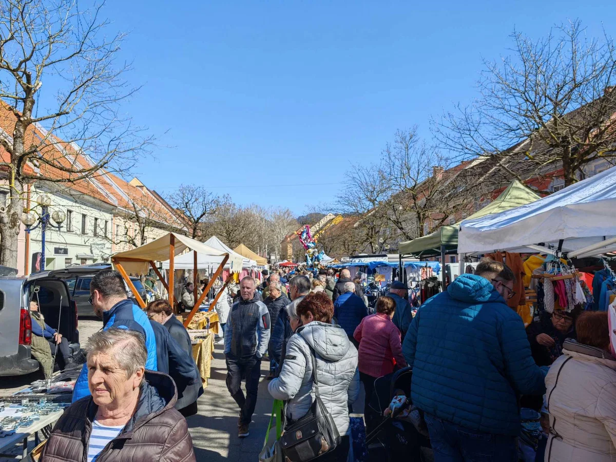 FOTO: Jožefov sejem v Slovenj Gradec privabil veliko število obiskovalcev