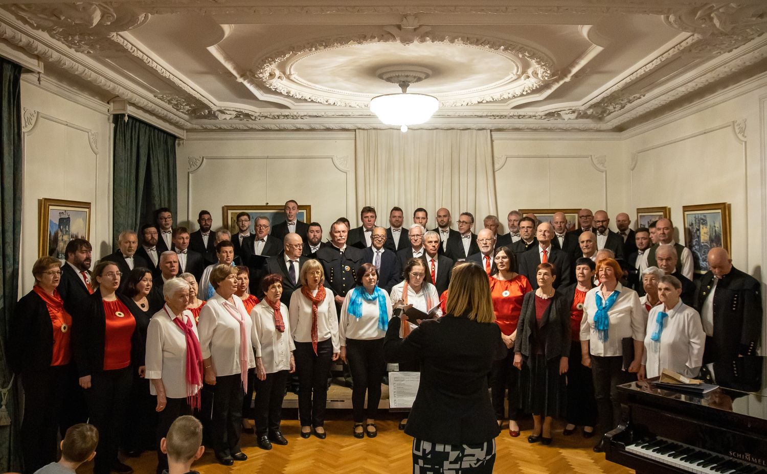 FOTO: V Dravogradu se je odvil še zadnji od štirih koncertov 58. srečanja Od Pliberka do Traberka