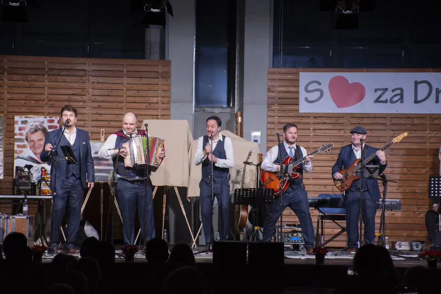 FOTO: Modrijani v Dravogradu napolnili dvorano