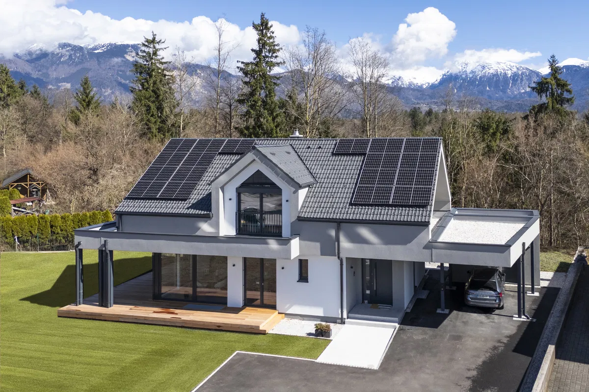 Lumar Zero Emission Tour - PREMIERNO na ogled individualna hiša Lumar