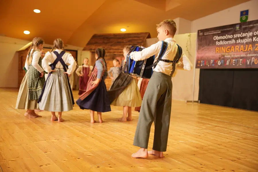 FOTO: V Mislinji na Ringaraji 2025 zaživele otroške viže