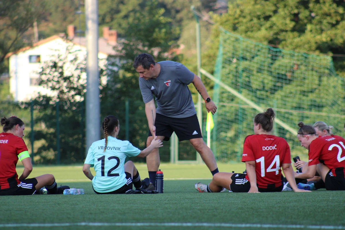 Koroški trener Peter Kristan o ženskem nogometu: "Nogometašice so izjemno predane, delovne in vredne truda"