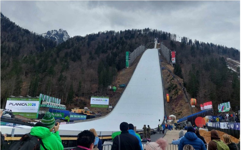 Danes gre v Planici zares