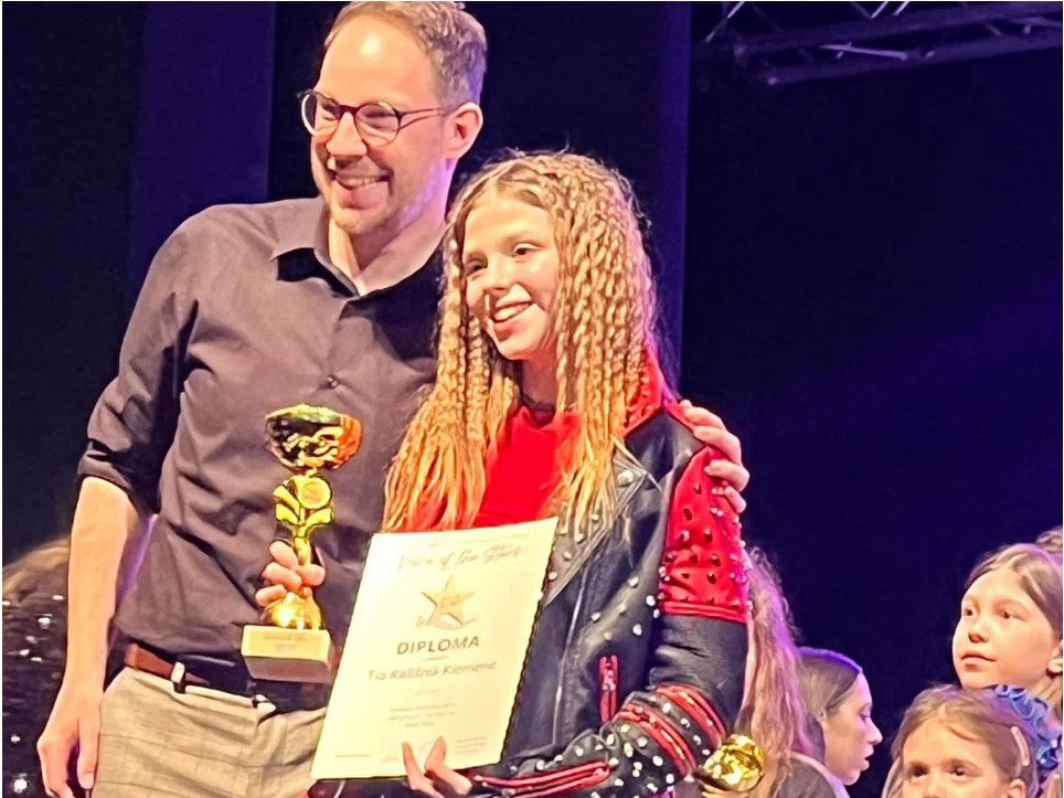 Tia Klemenc - Mlada pevka iz Dravograda, ki osvaja mednarodne odre