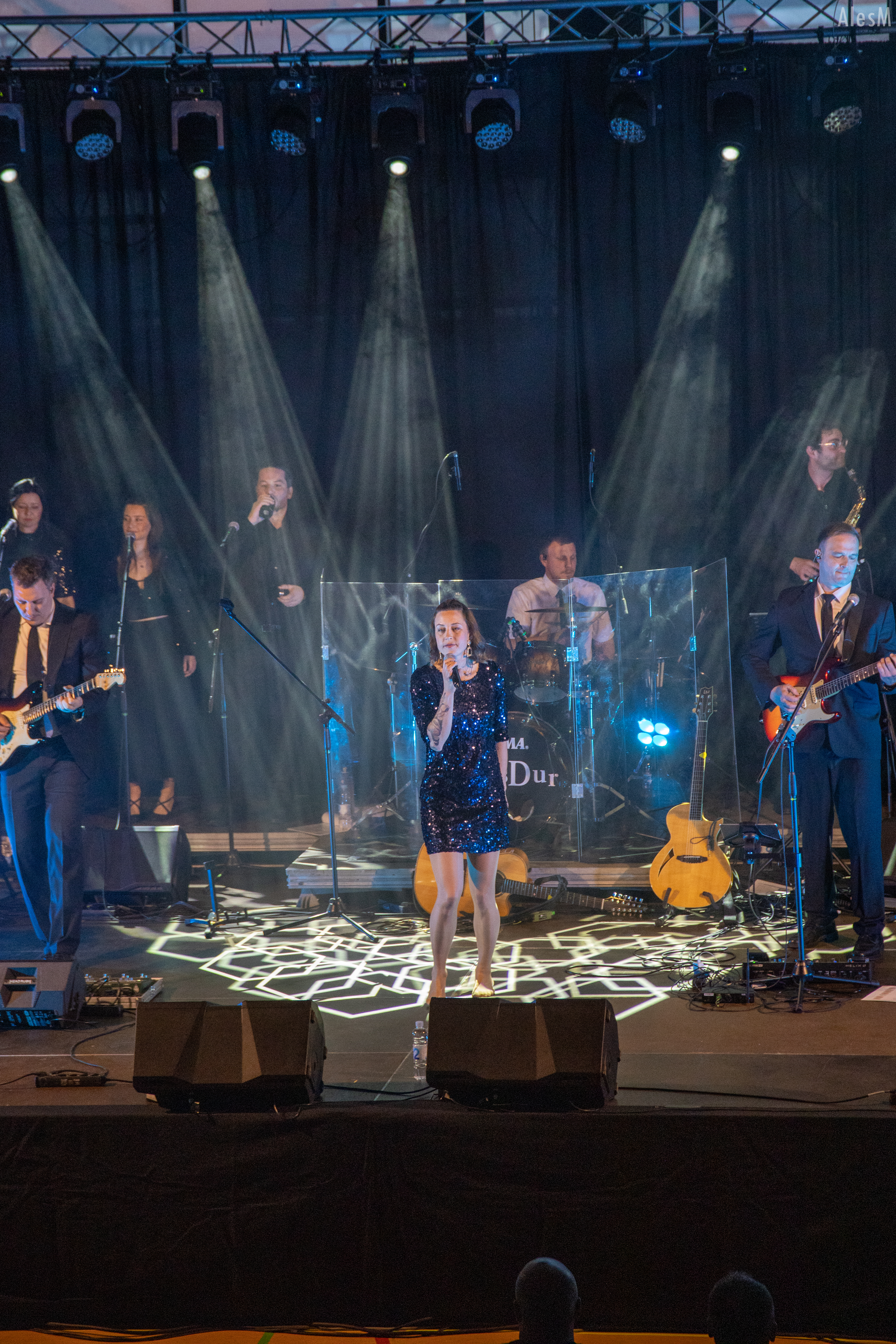 FOTO: FaušDur v Dravogradu dvignil dvorano na noge