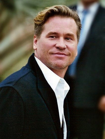 Umrl ameriški igralec Val Kilmer