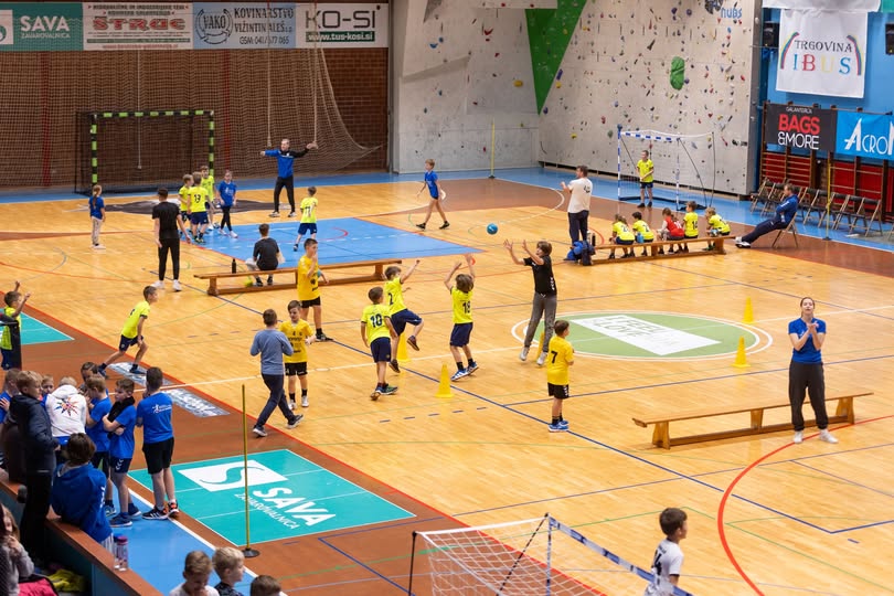 RK Slovenj Gradec vabi vse otroke na brezplačno vadbo rokometne šole