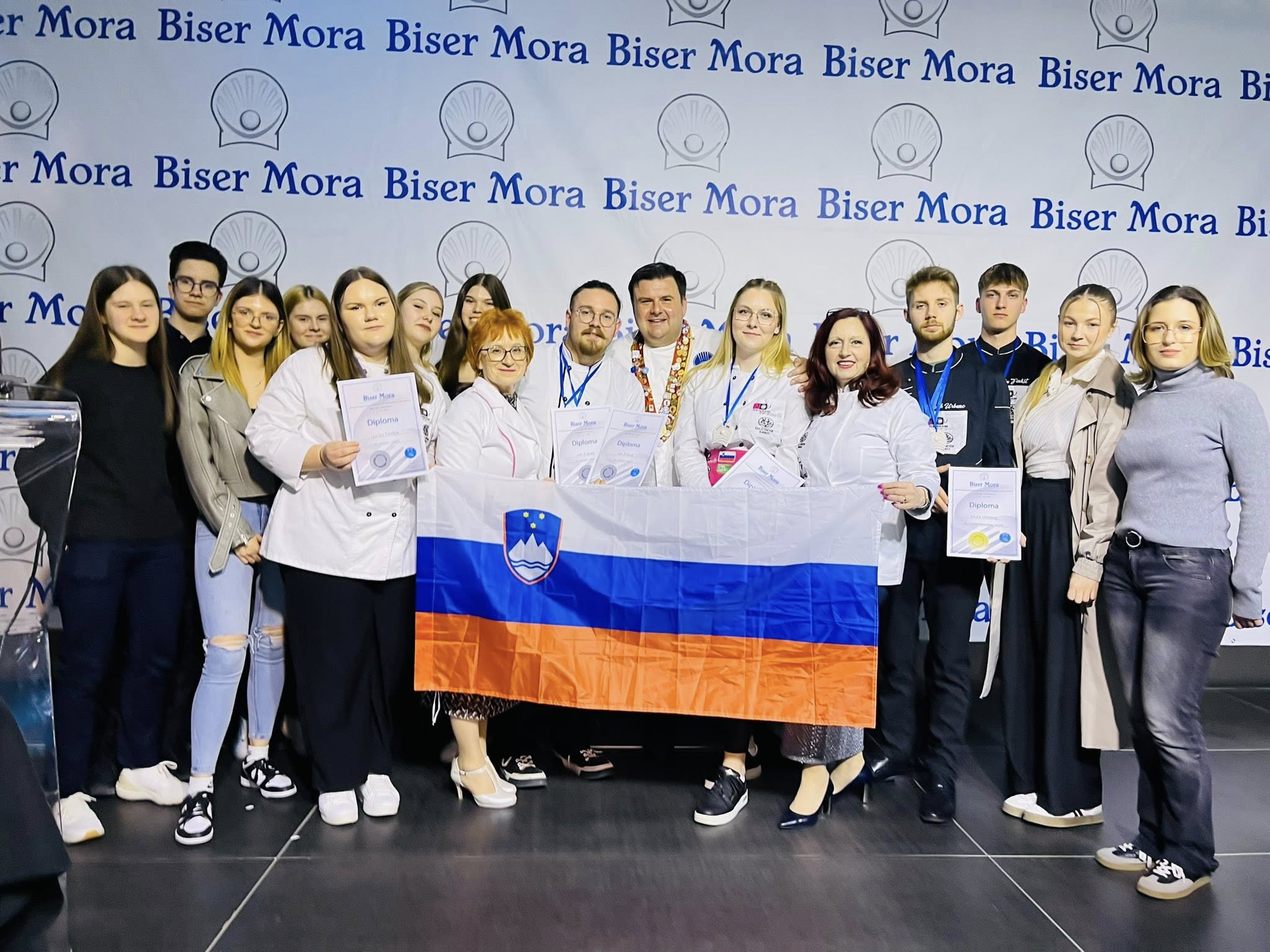 Mislinjčanka Lucija Tovšak na mednarodnem kulinaričnem tekmovanju osvojila srebrno medaljo