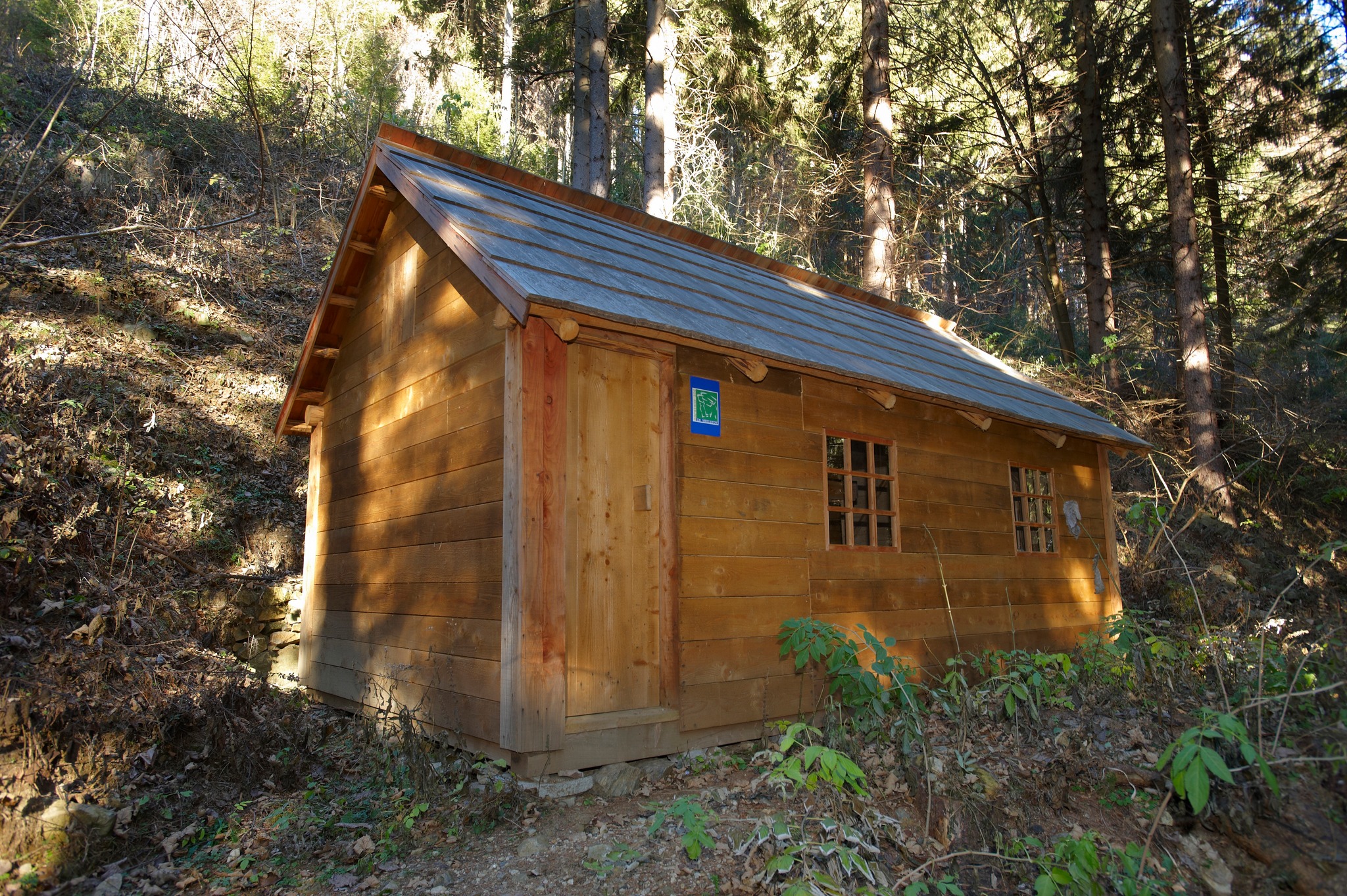 Ob dnevu upora proti okupatorja vabljeni na pohod do Paučkovih partizanskih bolnišnic