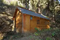 Ob dnevu upora proti okupatorju pohod in javno vodstvo po Paučkovih bolnišnicah ter proslava na Župankovi domačiji