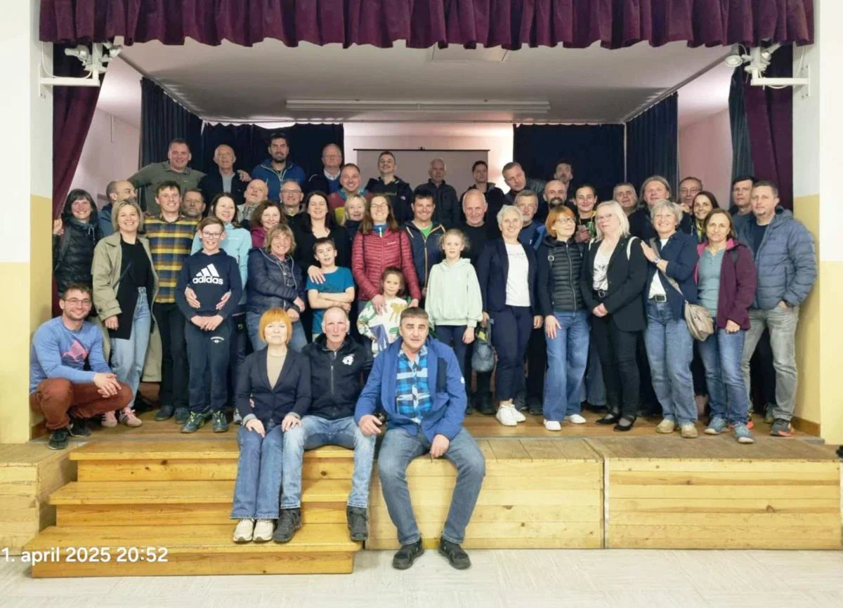 FOTO: 50 let Alpinističnega kluba Ravne: Pol stoletja zgodb, vzponov in srca