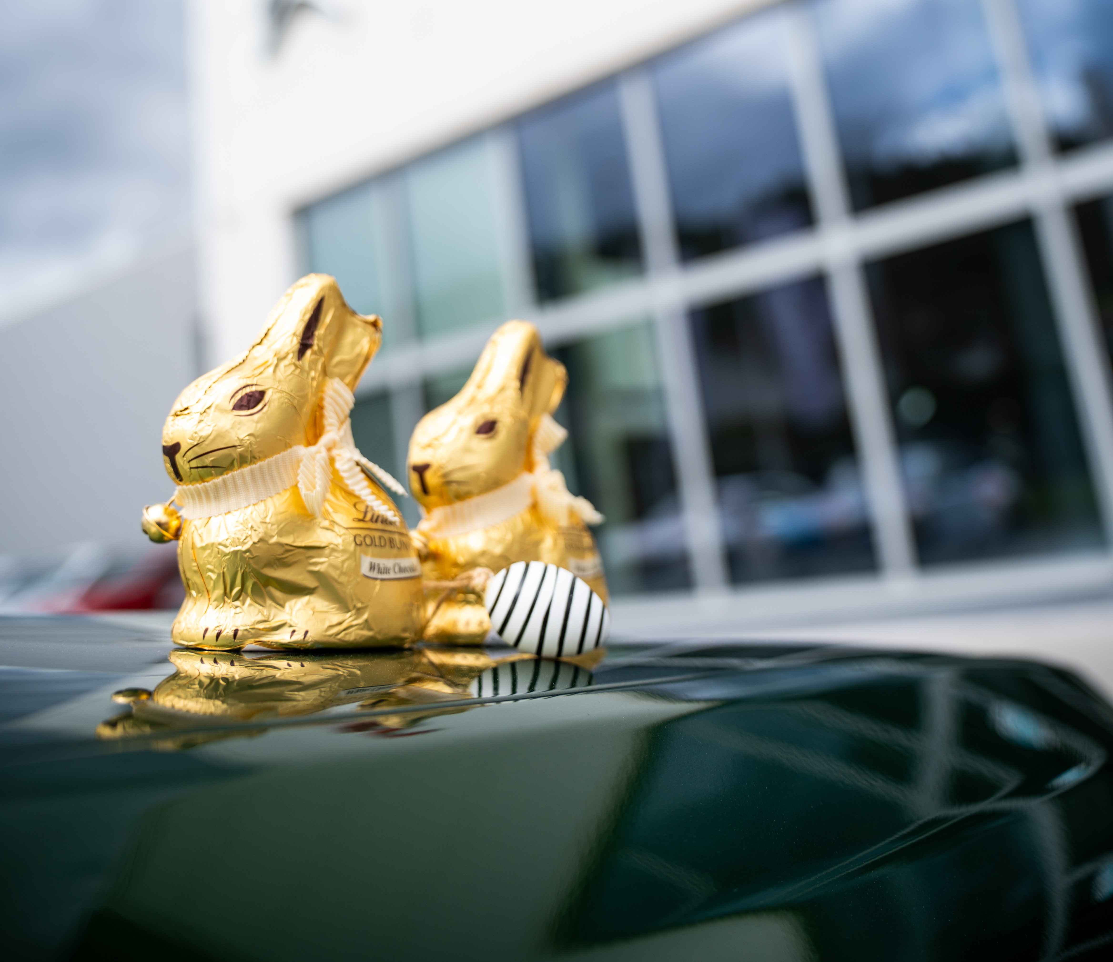 Osvojite zabojček velikonočnih dobrot v nagradni igri Avto Centra Ravne