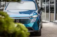 Zagotovite si varno in stabilno vožnjo z avtooptiko v Avto Centru Ravne