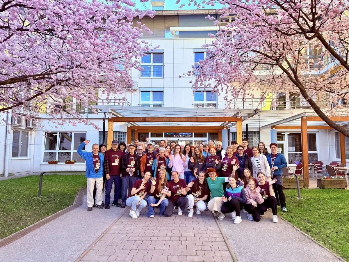 FOTO: Skupaj spreminjamo naš svet: Dan za spremembe tudi v Domu starejših Na Fari