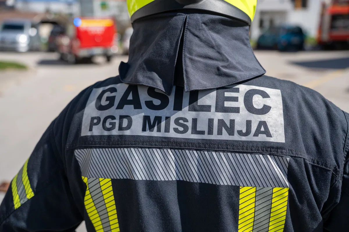 V Mislinji zagorele saje v dimniku