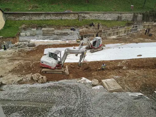 Obvestilo: Spremembe dostopa do Dvorca Bukovje zaradi prenove dvorišča (foto)